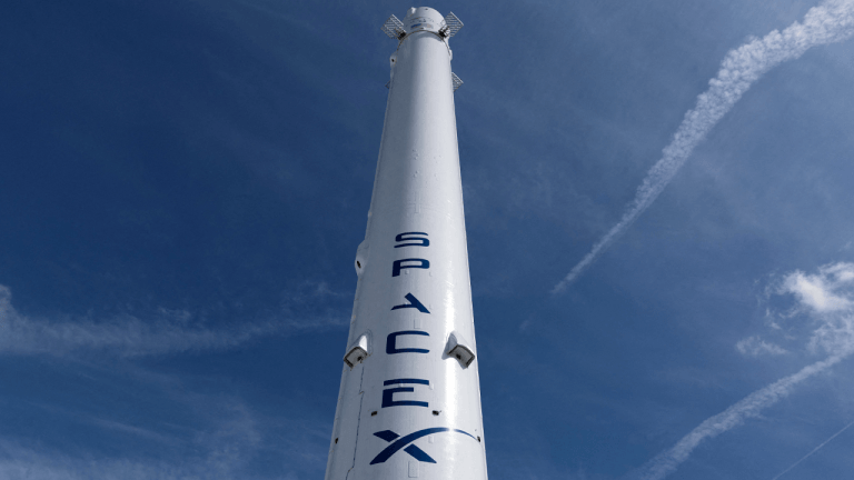 SpaceX Starship Flight 13 Succeeds, but SPCX Stock Barely Moves, Still Trading at Just $115