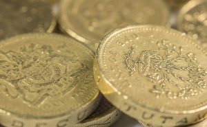 UK Royal Mint Begins Testing Blockchain Gold Trading Platform