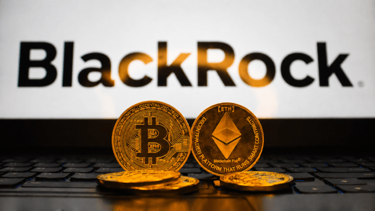 Blackrock Captures $322.79M as Bitcoin, Ether ETFs Add $424M
