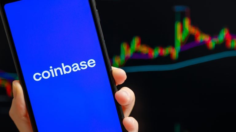 The CLARITY Act Is at the One-Yard Line: Coinbase Says ‘It’s Time to Get It Over the Finish Line’