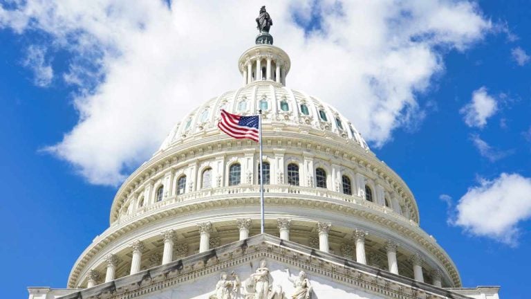 Franklin Templeton Joins Blackrock, Fidelity, Goldman Sachs in Backing CLARITY Act