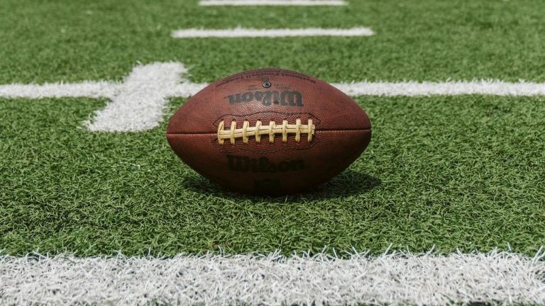 Kalshi Beats the Books on NFL Totals, Loses to Fanduel on Moneylines