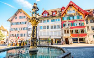 UBS, PwC Back Blockchain Group in Switzerland's 'Crypto Valley'
